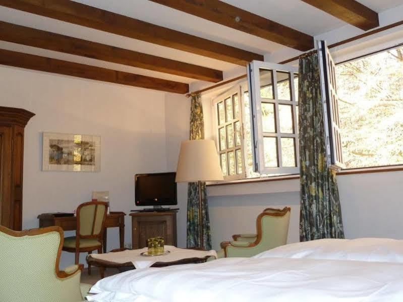 Romantik Waldhotel Mangold Бергиш-Гладбах Экстерьер фото